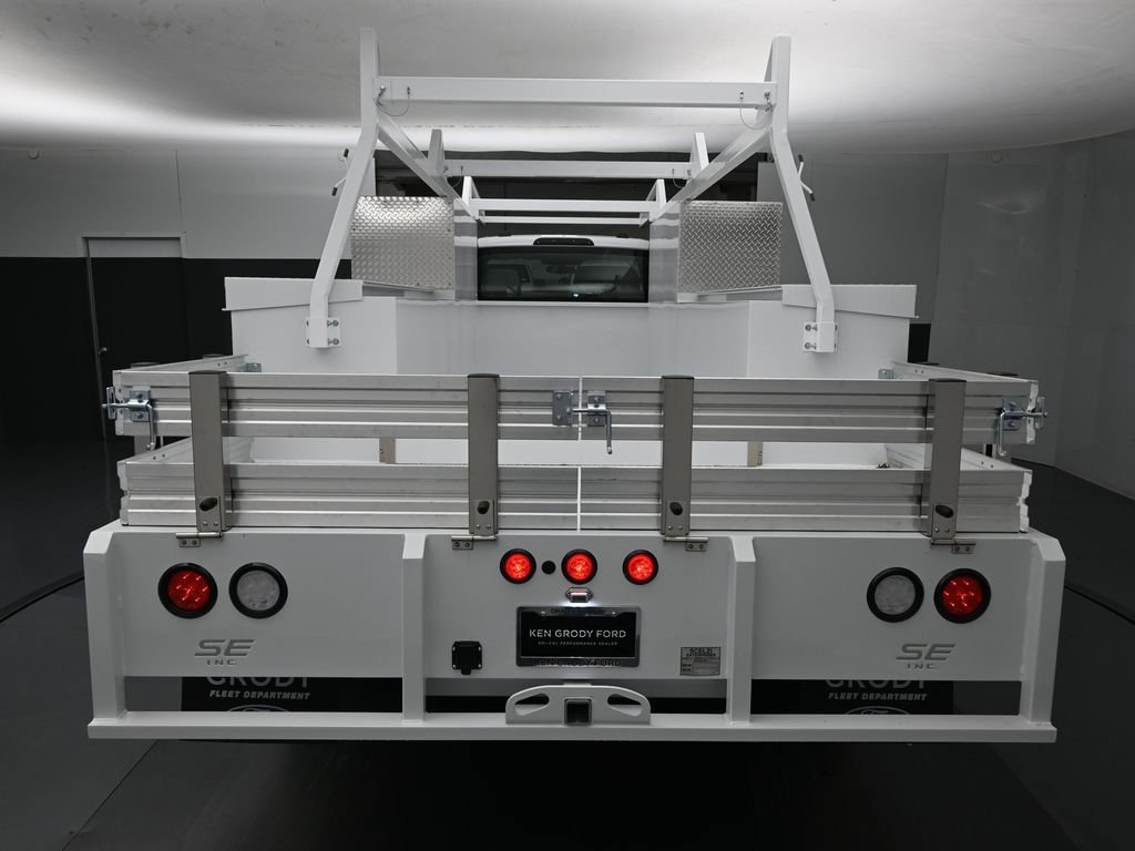 New 2026 Oxford White Ford XL image 8