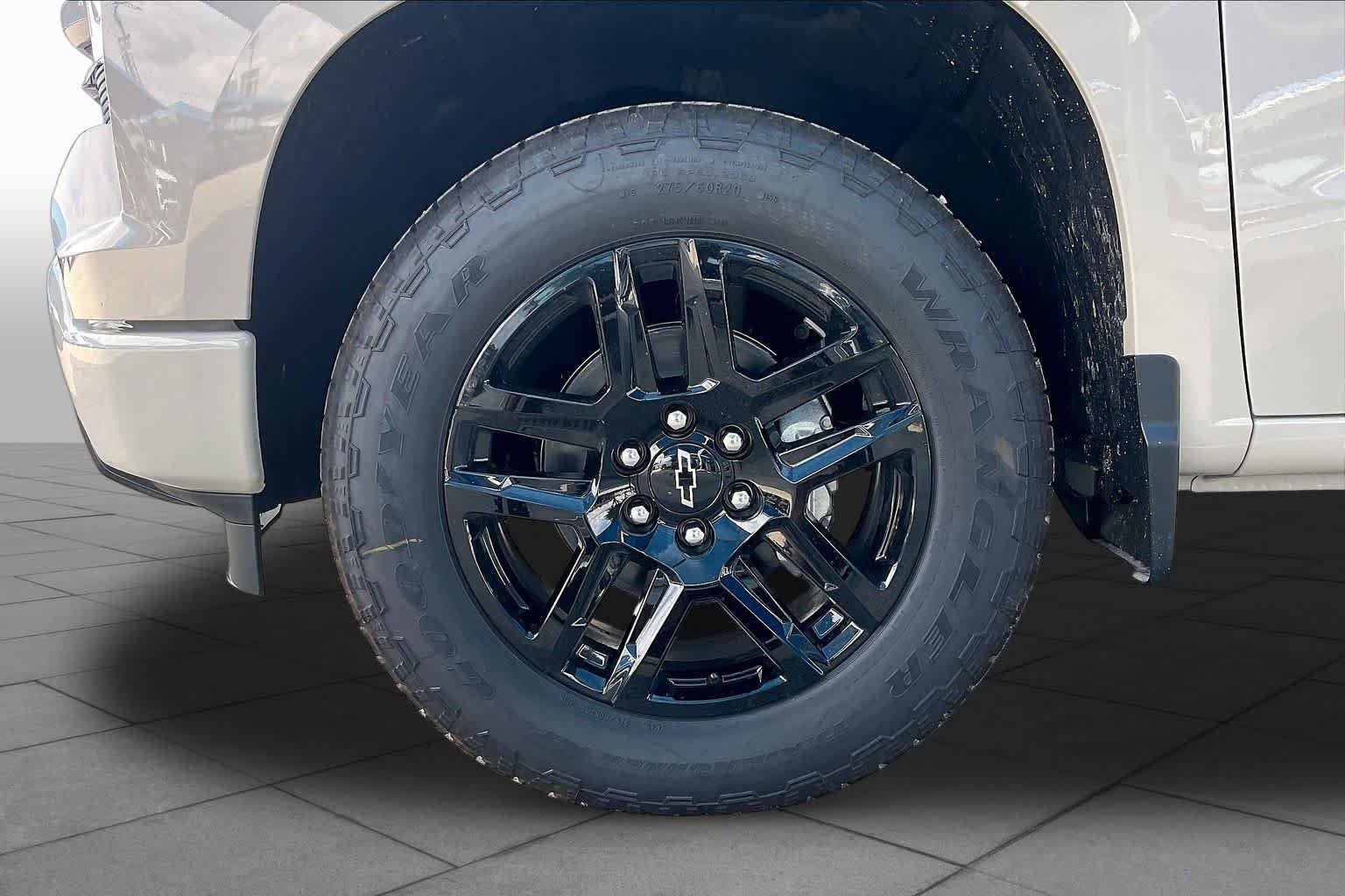 New 2026 White Sands Chevrolet RST image 11