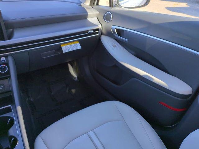 New 2026 White Hyundai SEL Sport image 16