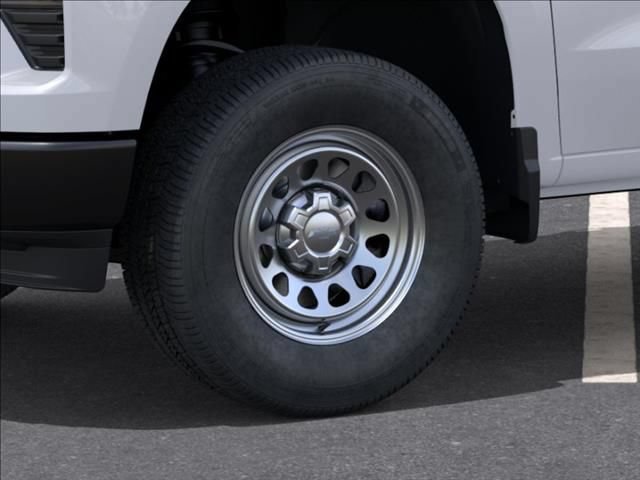 New 2026 Summit White Chevrolet WT image 9