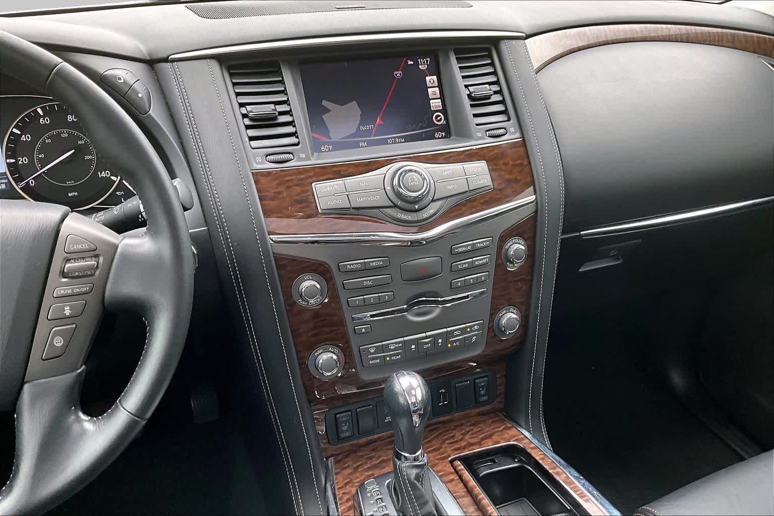 Used 2020 Super Black Nissan SL image 6