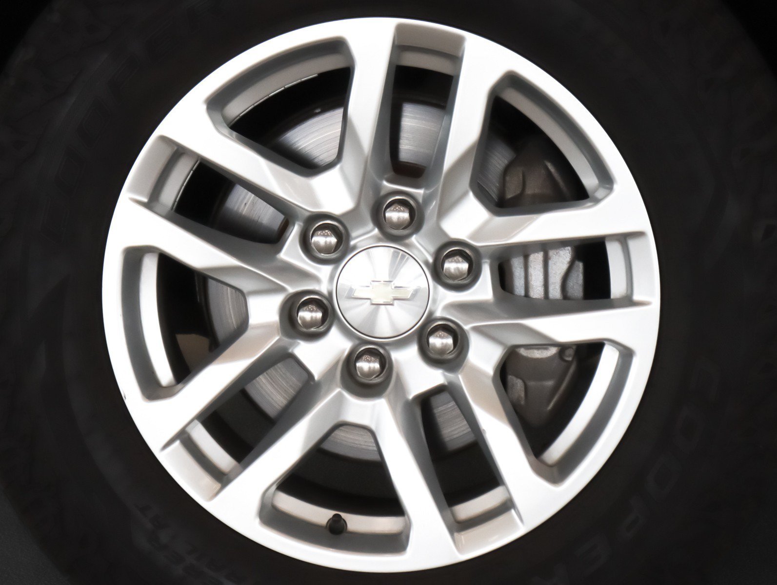 Used 2021 Summit White Chevrolet LT image 7