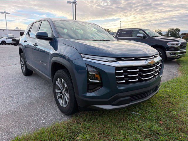 Used 2025 Lakeshore Blue Chevrolet LT image 1