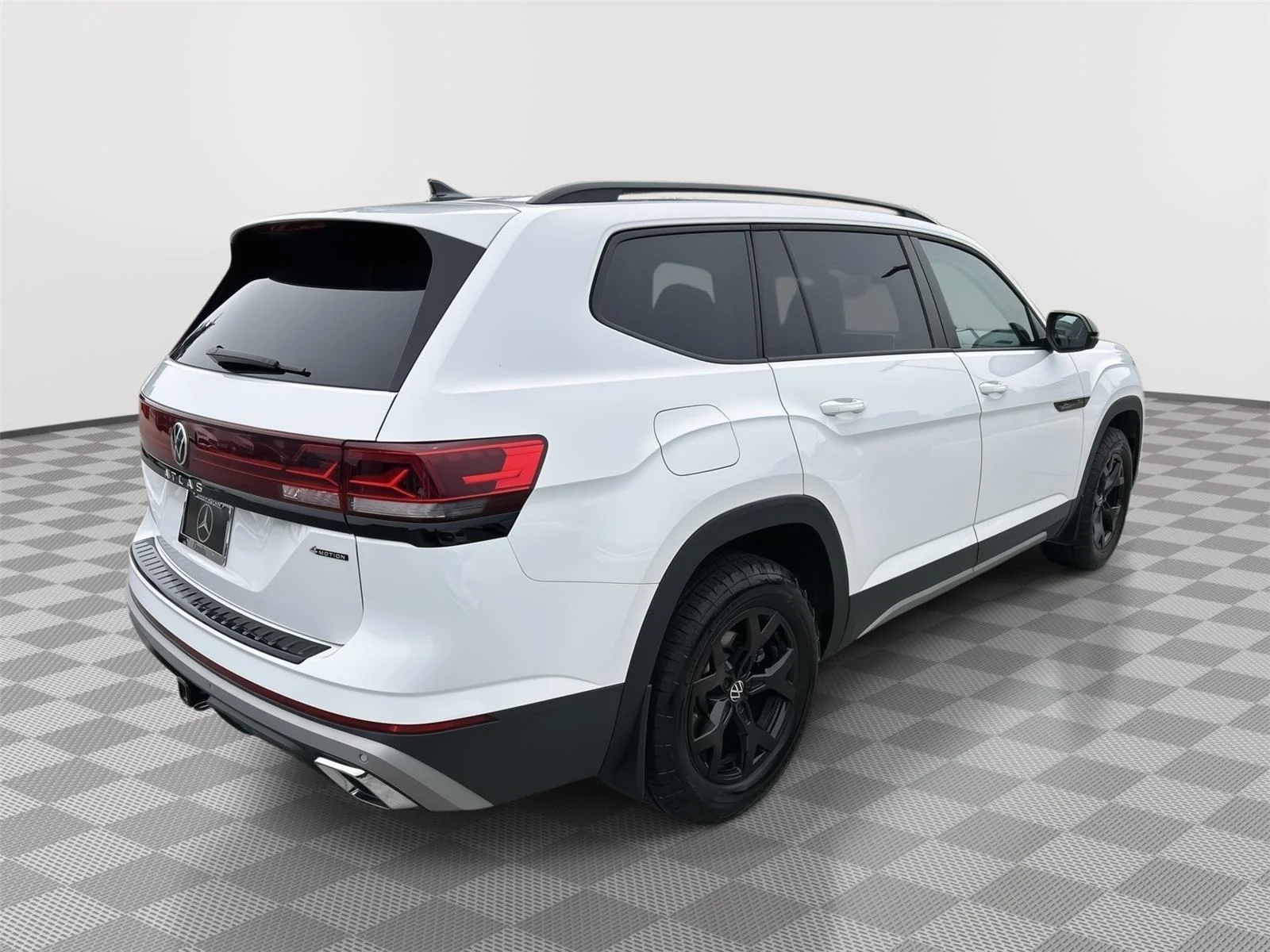 Used 2025  Volkswagen 2.0T Peak Edition image 3