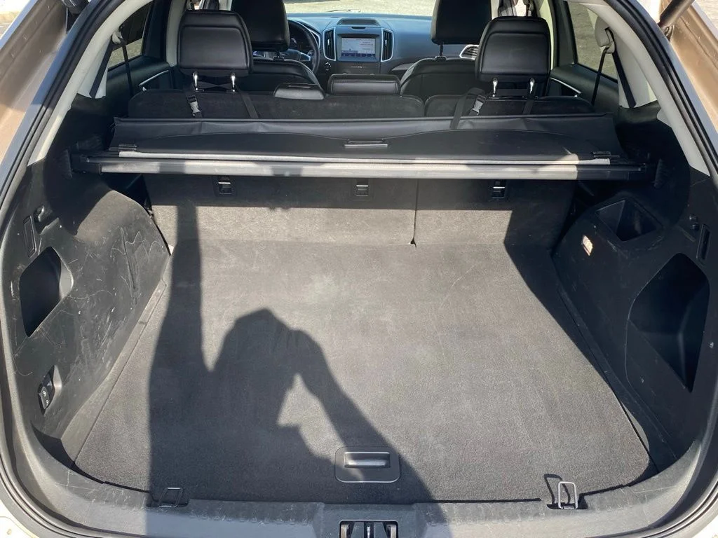 Used 2020 Gold Ford SEL image 11