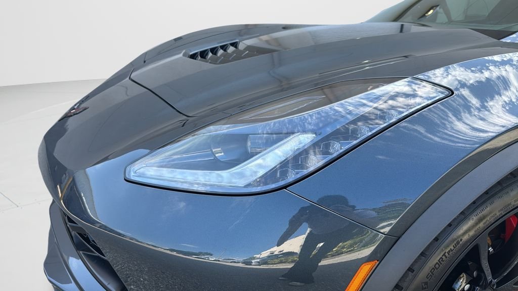 Used 2019 Gray Chevrolet Grand Sport image 42