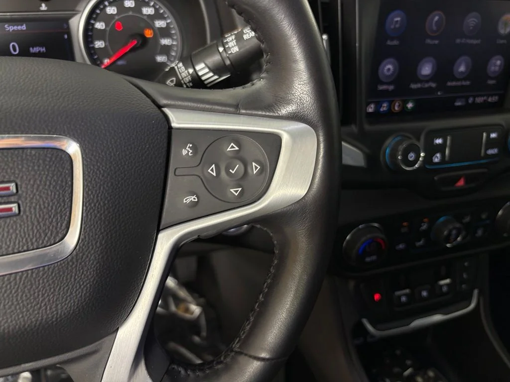 Used 2020 White GMC SLT image 20