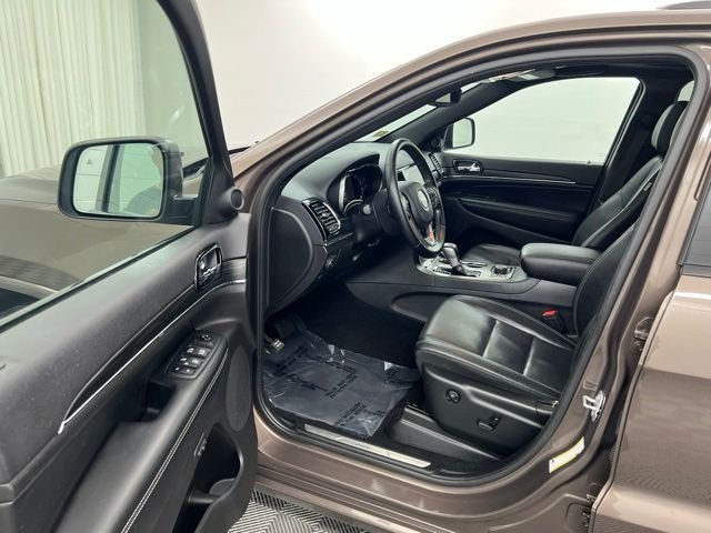 Used 2021 Brown Jeep Limited image 12