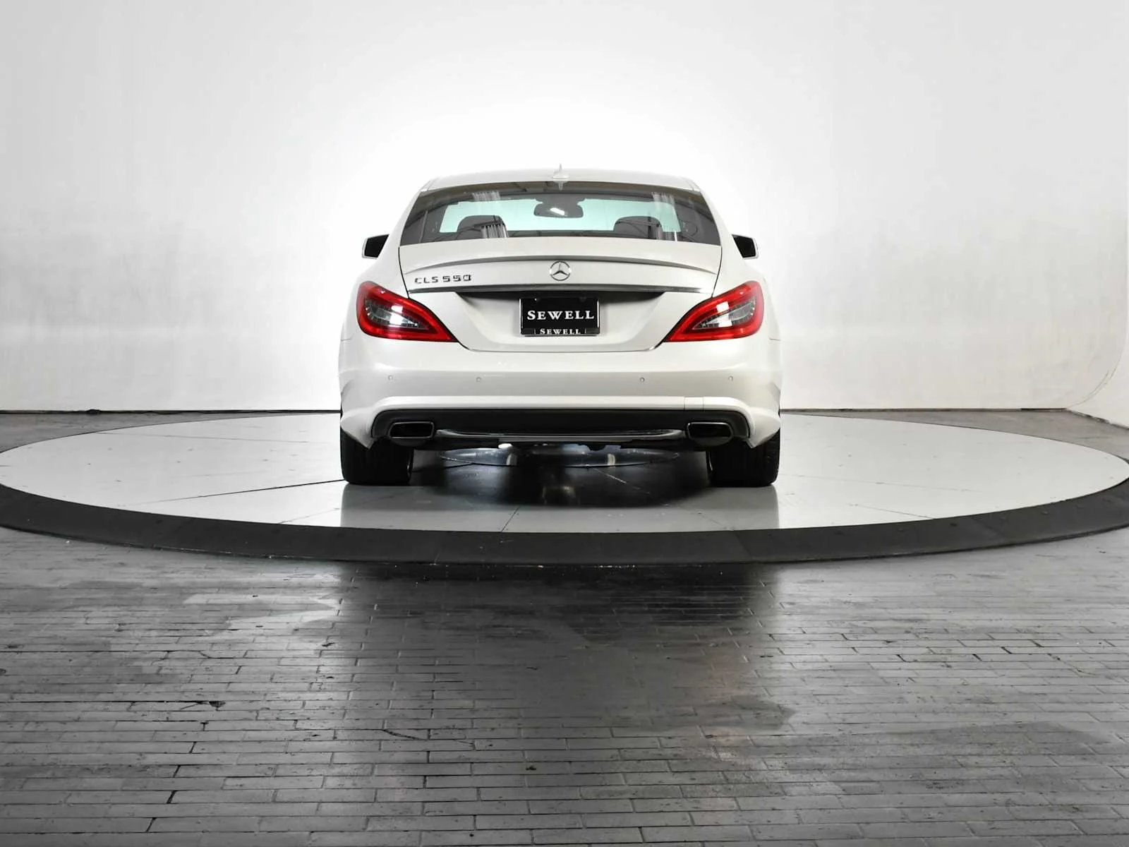 Used 2013 Diamond White Metallic Mercedes-Benz CLS 550 image 5