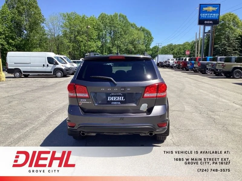 Used 2019 Gray Dodge SE AWD image 6