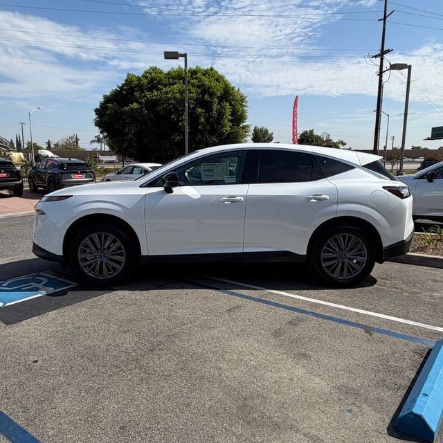 New 2026 Everest White Pearl TriCoat Nissan SL image 4