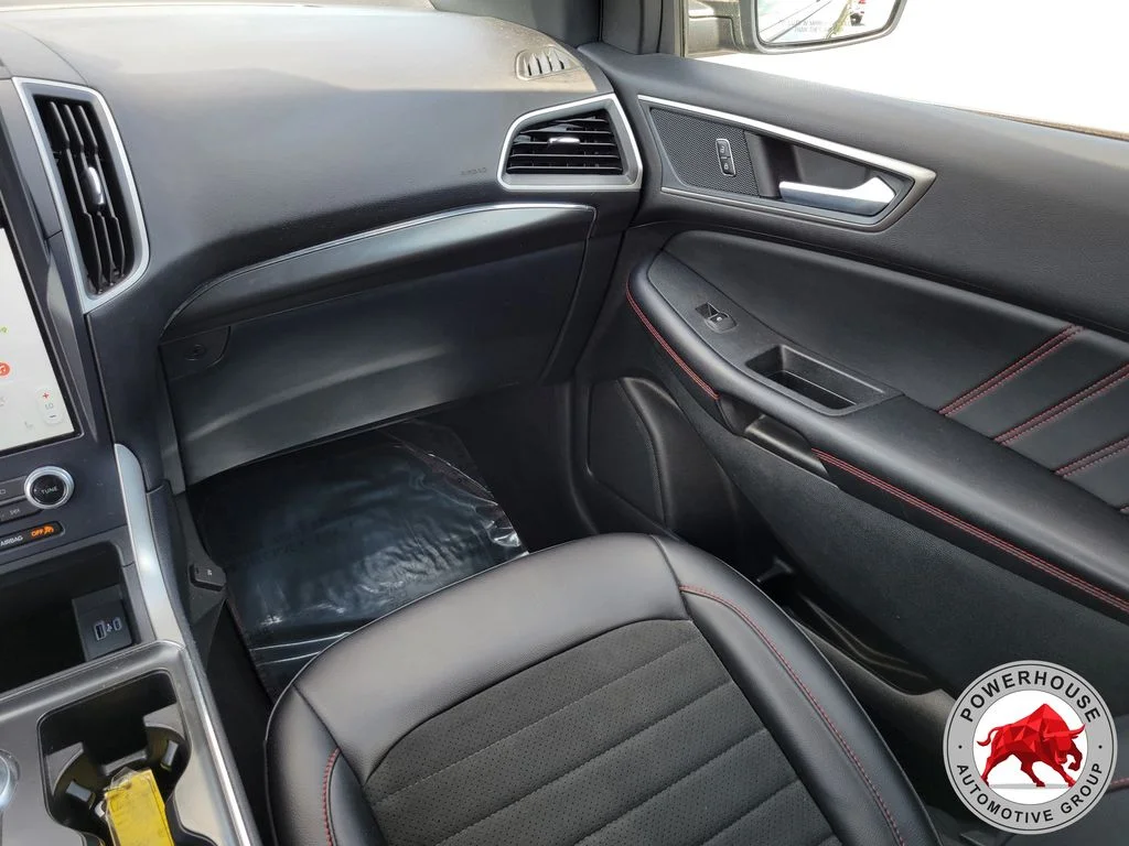 Used 2023 Gray Ford ST Line image 21