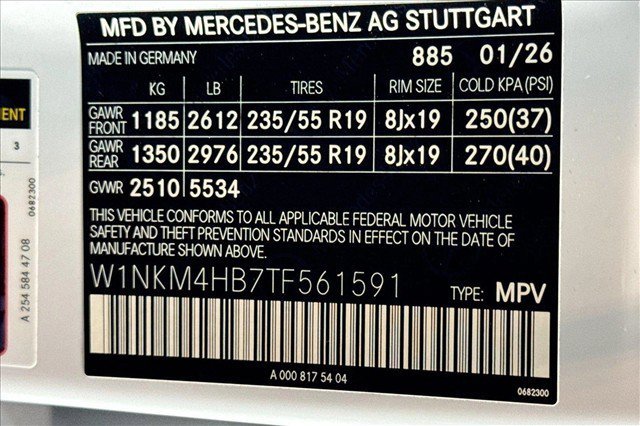 New 2026 MANUFAKTUR Moonlight White Metallic Mercedes-Benz GLC 300 image 60