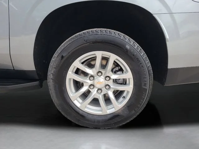 Used 2024 Sterling Gray Metallic Chevrolet LT image 13