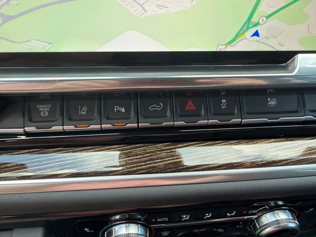 New 2026 Sterling Metallic GMC SLE image 32