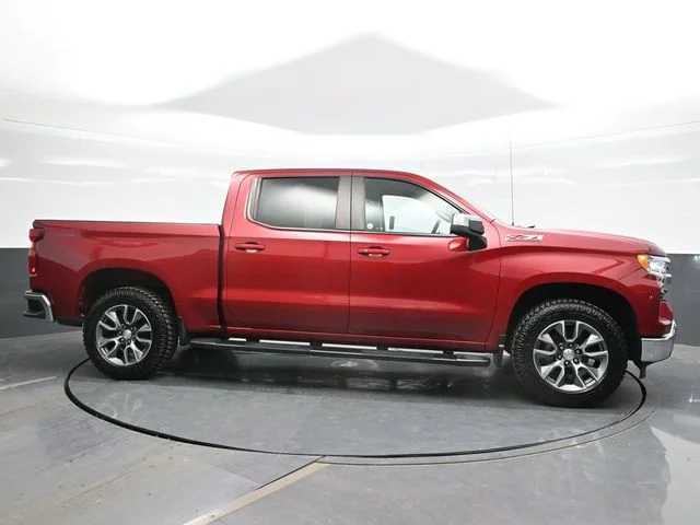Used 2024 Red Chevrolet LT image 8