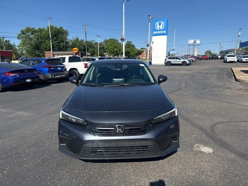Used 2024  Honda EX image 2