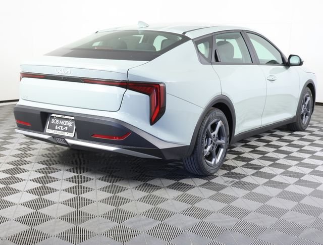 Used 2026 Gray Kia LXS image 5