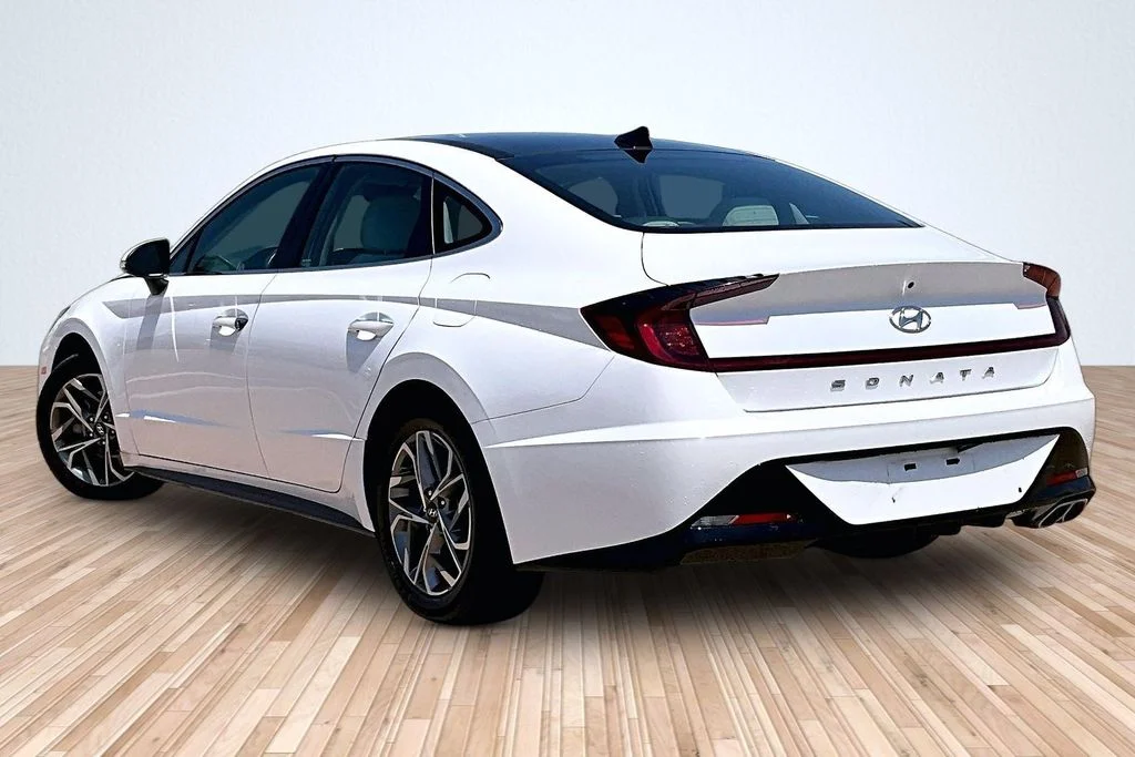 Used 2022 Gray Hyundai SEL image 10