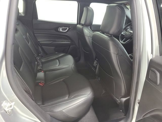 Used 2022 Billet Silver Metallic Clearcoat Jeep High Altitude image 17