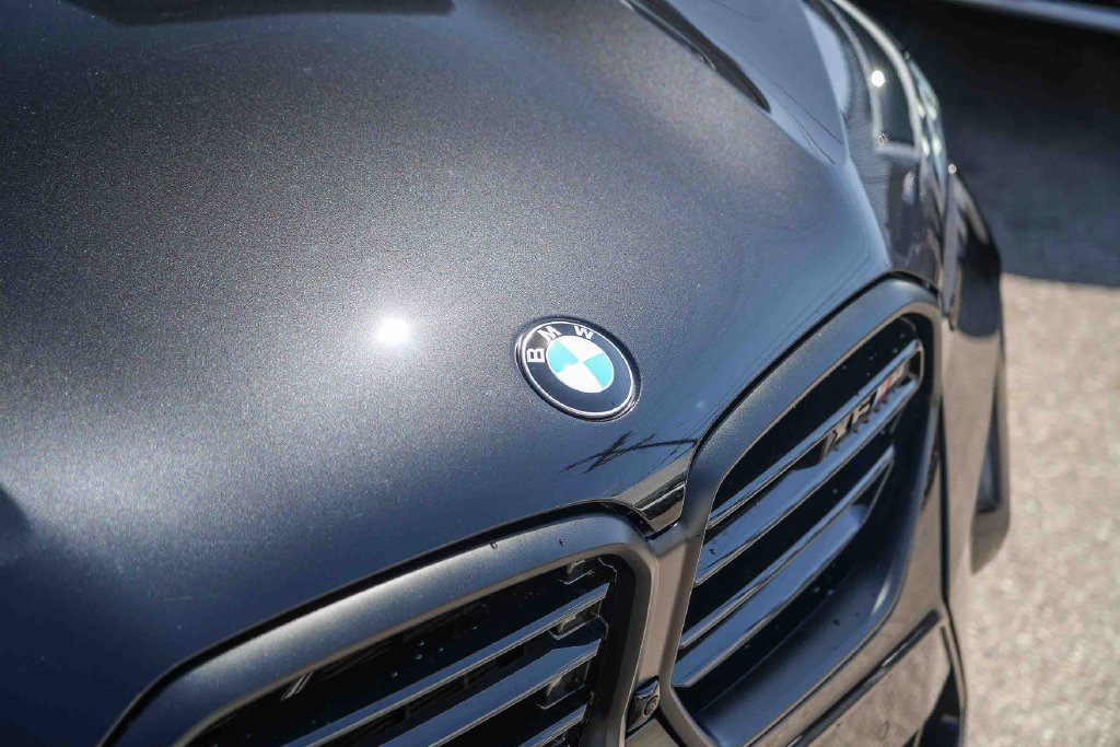 2027 BMW X6 M photo 3