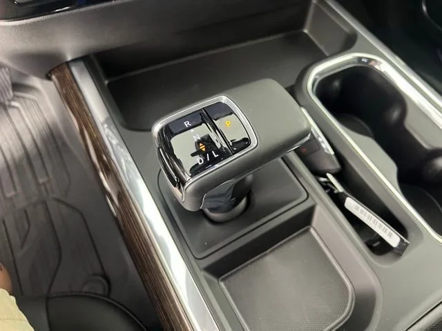 New 2026 Onyx Black GMC Elevation image 29