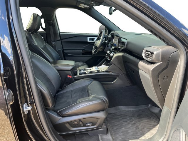 Used 2022 Black Ford ST image 30