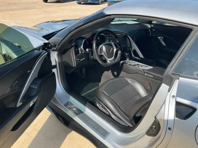 Used 2017 Silver Chevrolet Stingray image 3