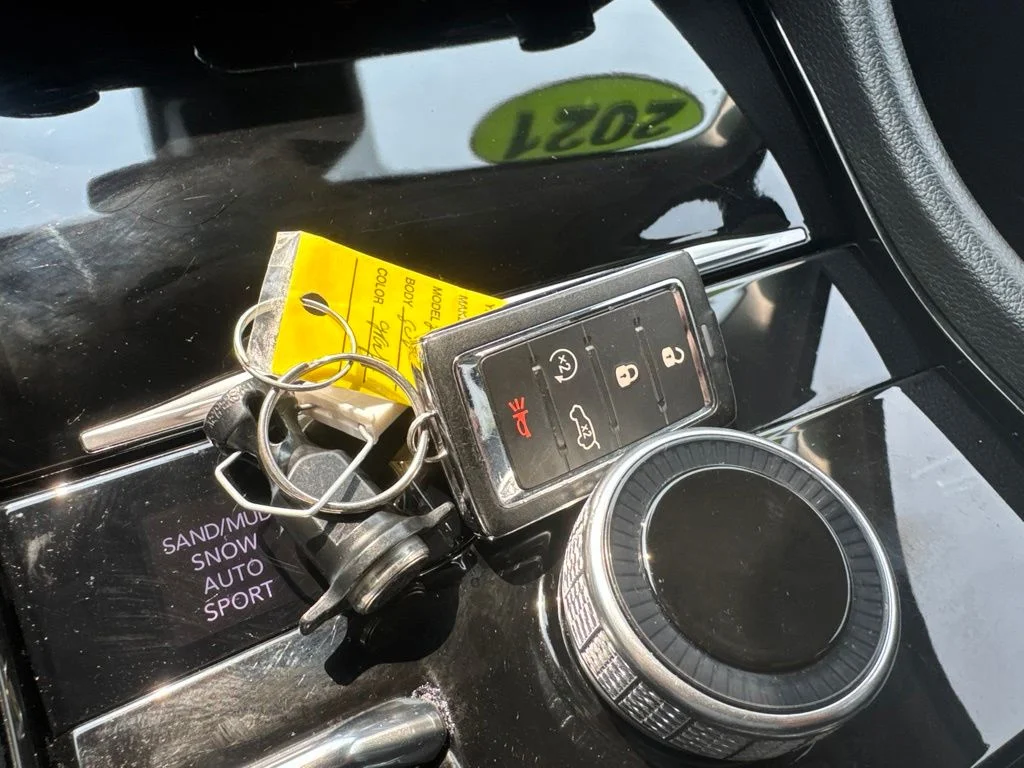 Used 2021 Gray Jeep Limited image 20