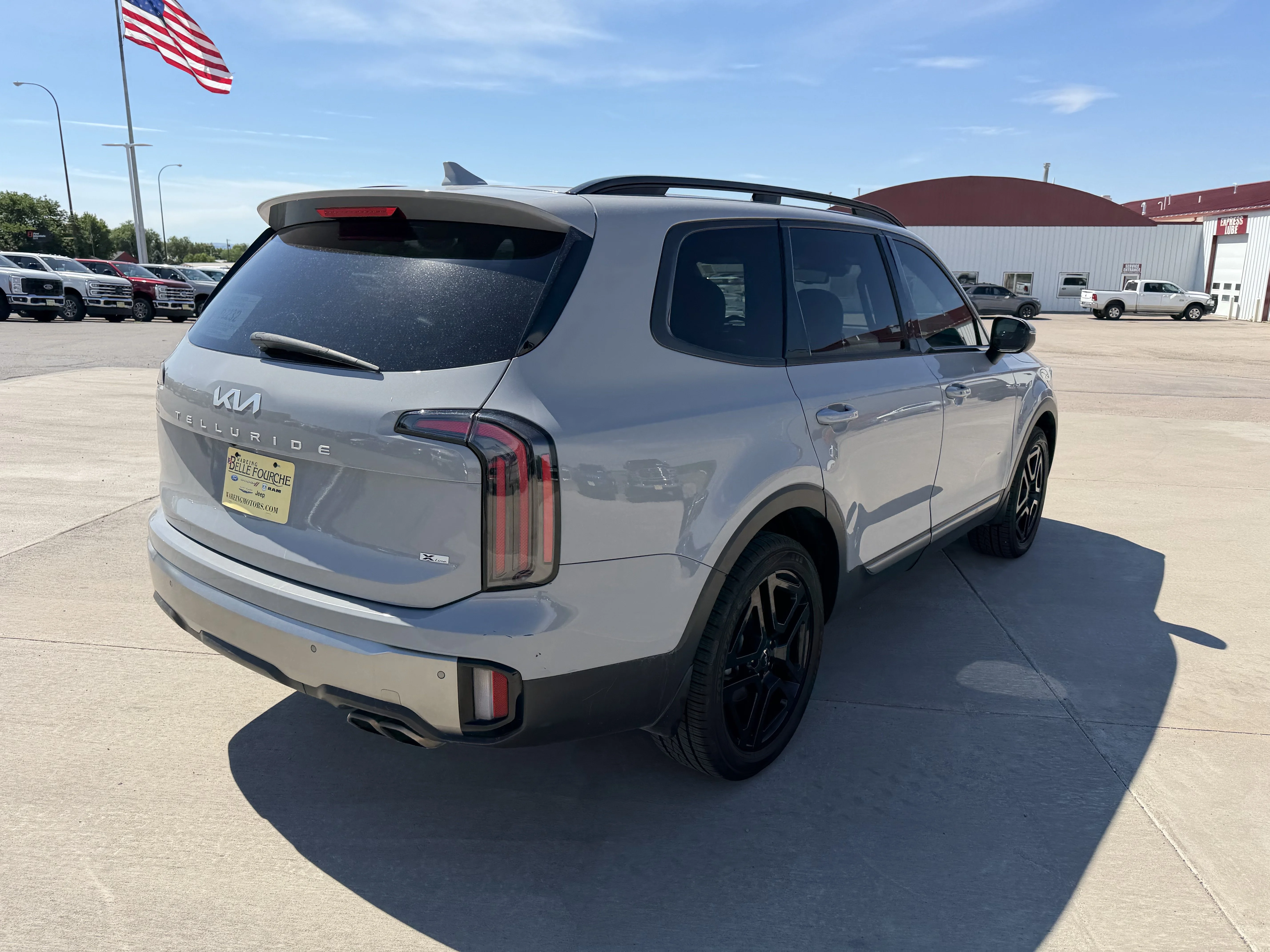 Used 2023 Wolf Gray Kia EX X-Line image 5