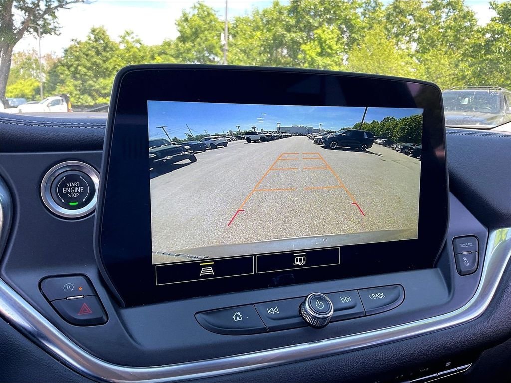 Used 2023 Gray Chevrolet LT image 18