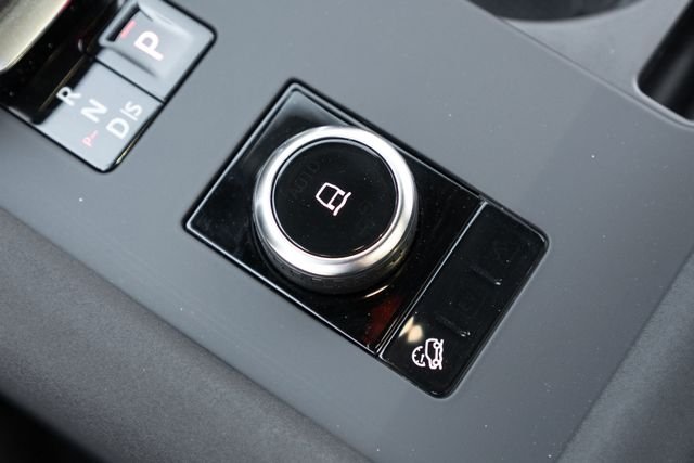 Used 2025 Gray Land Rover S image 27