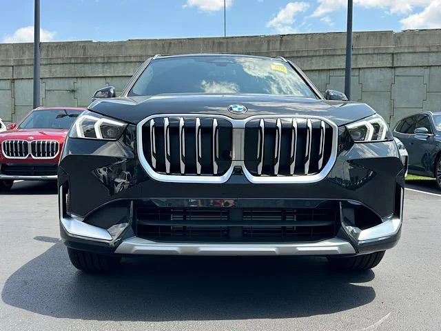 New 2026 Black Sapphire Metallic BMW xDrive28i image 2