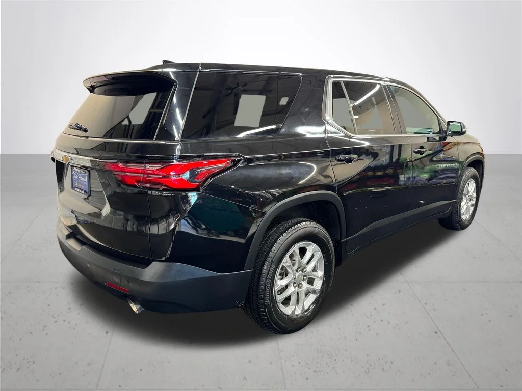 Used 2022 Black Chevrolet LS image 8