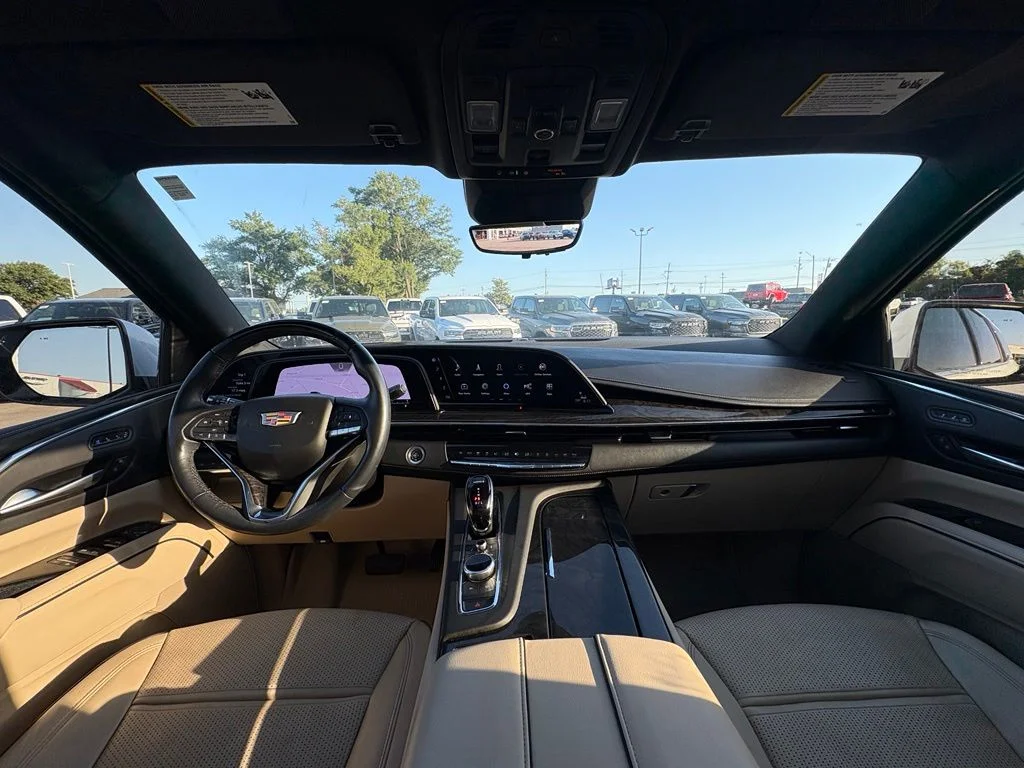 Used 2024 White Cadillac Premium Luxury image 25