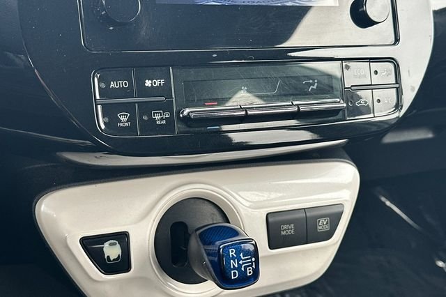 Used 2016 Gray Toyota Two image 23
