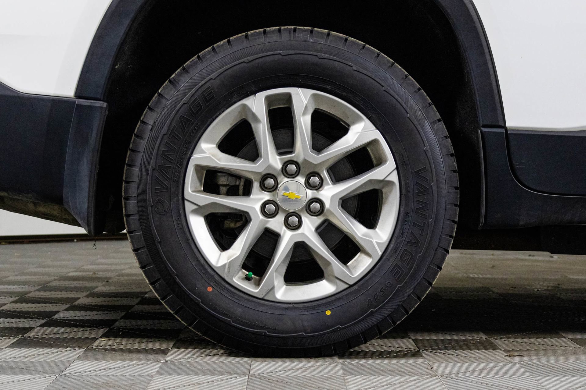 2021 CHEVROLET TRAVERSE - Image 40