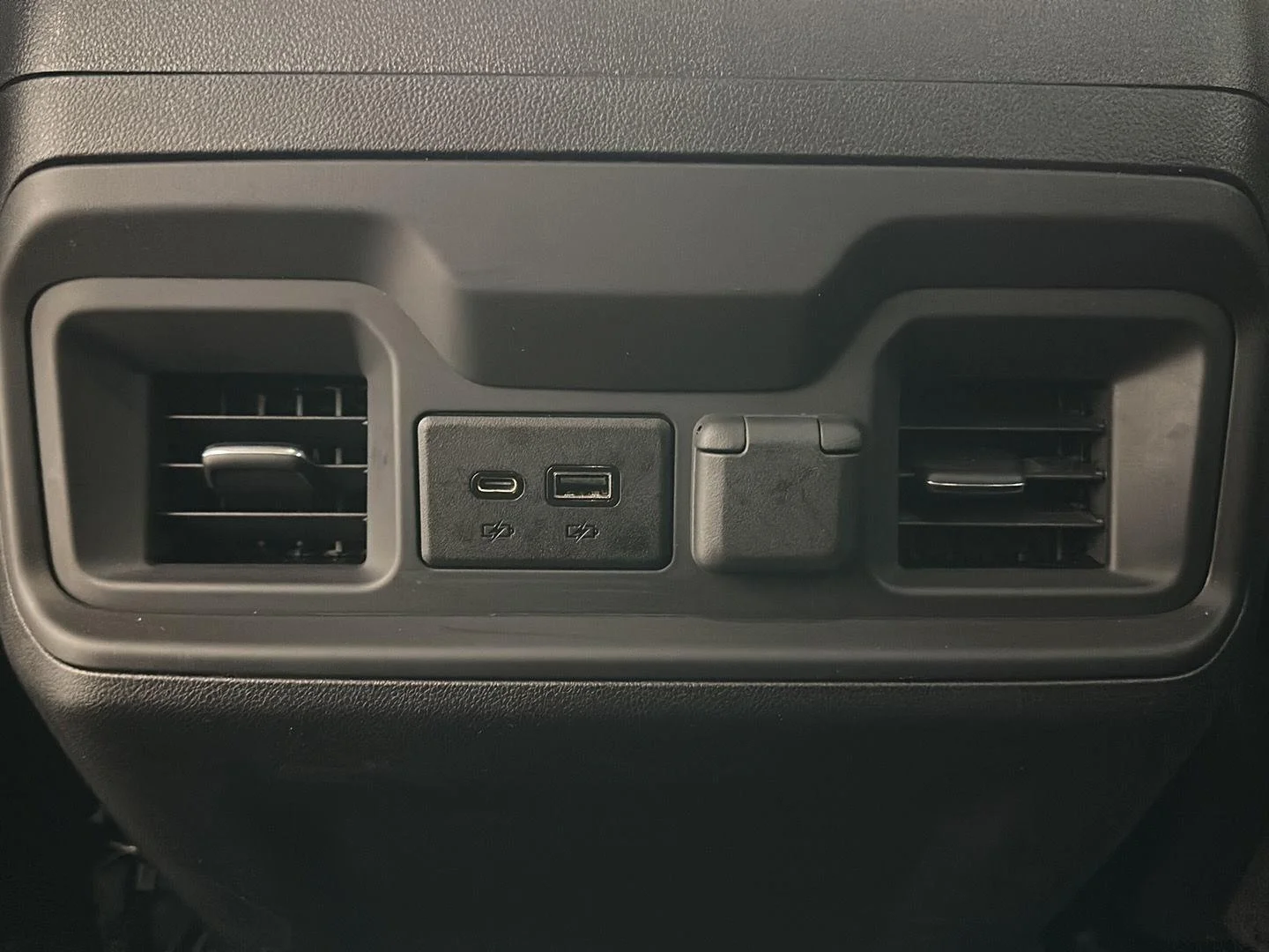 Used 2021 SUMMIT WHITE Chevrolet LT Trail Boss image 18