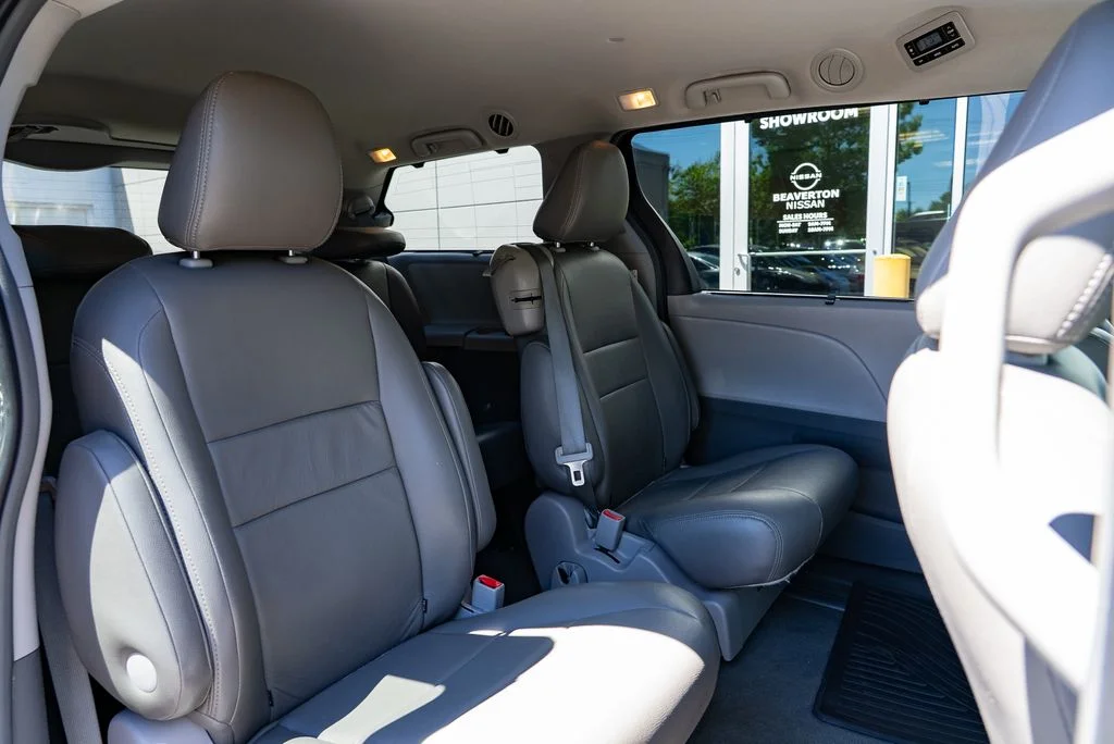 Used 2015 Black Toyota LE image 23