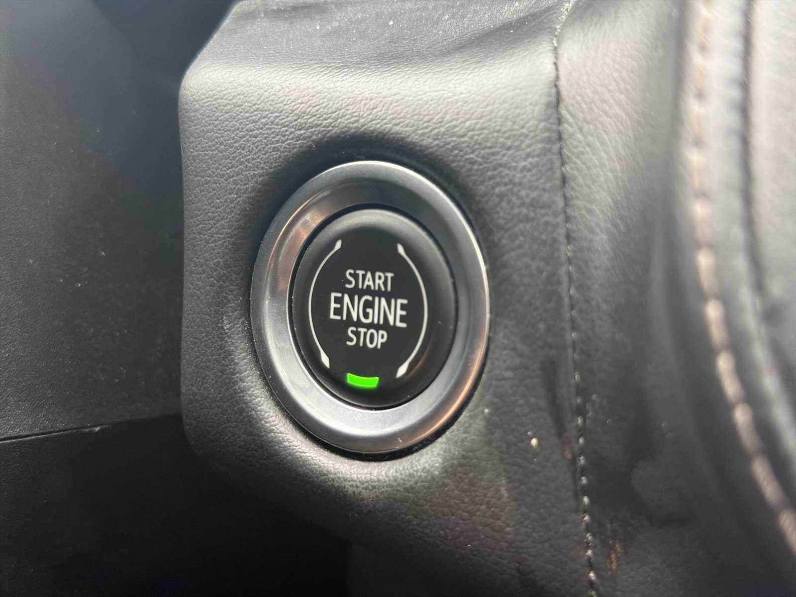 Used 2023 Summit White Chevrolet High Country image 17