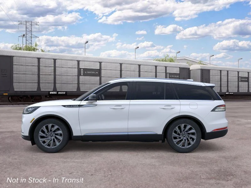 New 2026 Pristine White Metallic Tri-Coat Lincoln Premiere® image 3