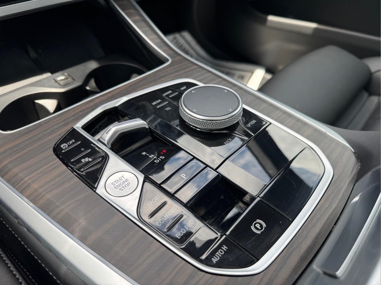 Used 2024 Black Sapphire Metallic BMW sDrive40i image 22