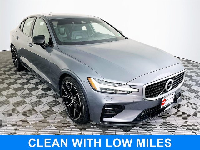 2019 Volvo S60 R-Design