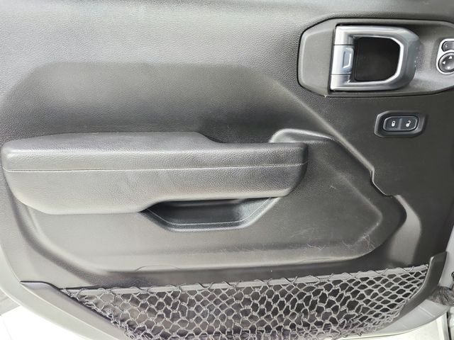 Used 2022 Gray Jeep Sport image 30