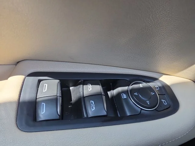 Used 2018 Brown Cadillac Base image 30