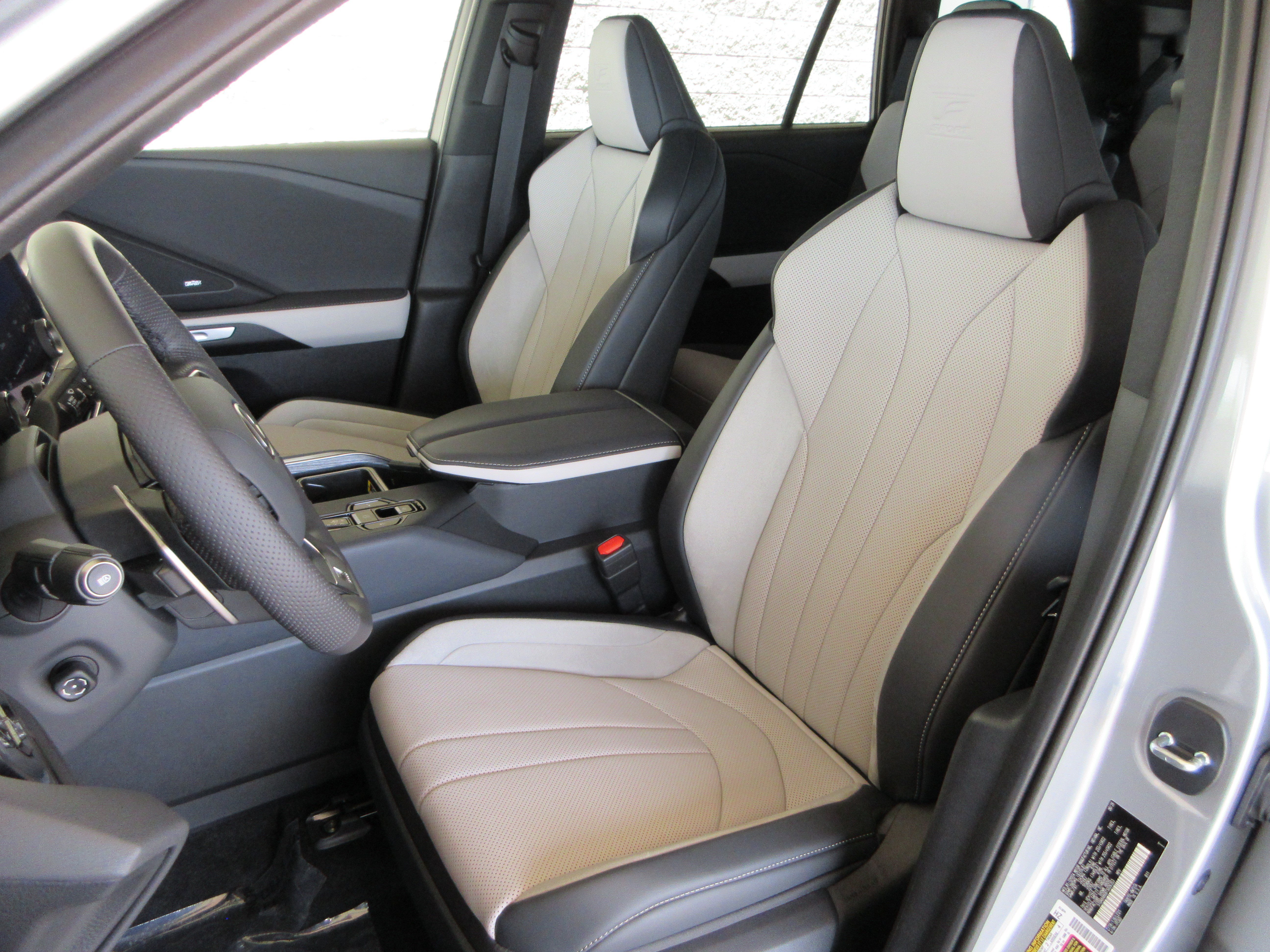 Certified Used 2026 CELESTIAL SILVER Lexus 500h F SPORT Performance Luxury image 38