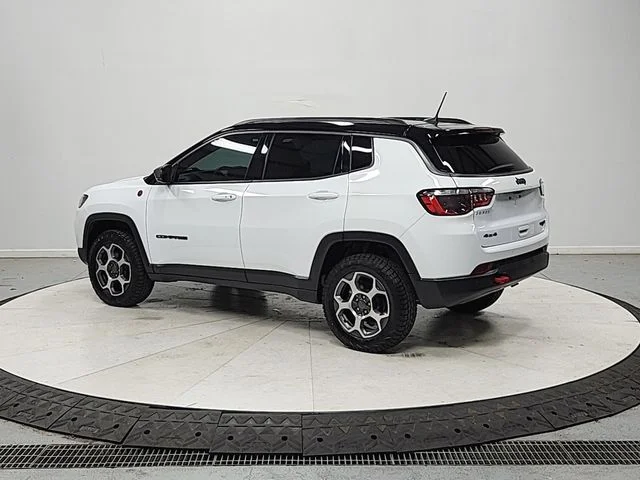 Used 2022 White Jeep Trailhawk image 5