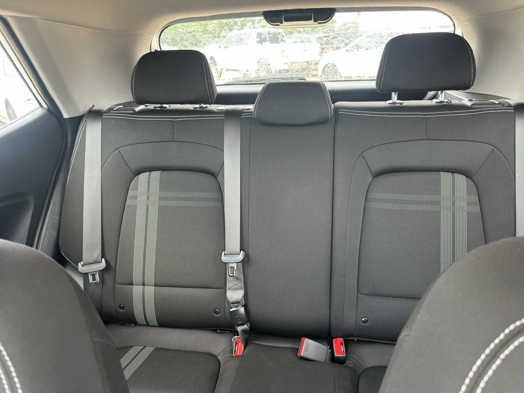 Used 2024 Lunar White Hyundai SEL image 30