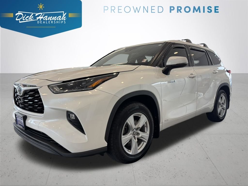 Used 2021 Blizzard Pearl Toyota LE image 1