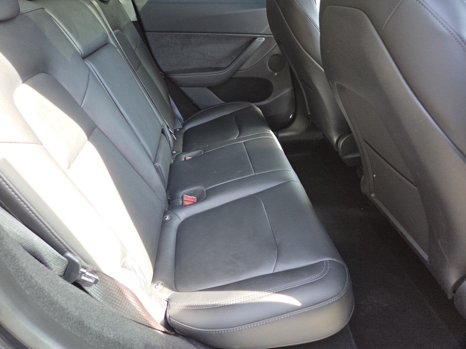 Used 2024 Stealth Gray Tesla Long Range image 27